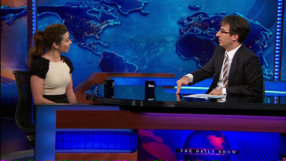 Linda Cardellini | June 17th 2013 | The Daily Show with Jon Stewart