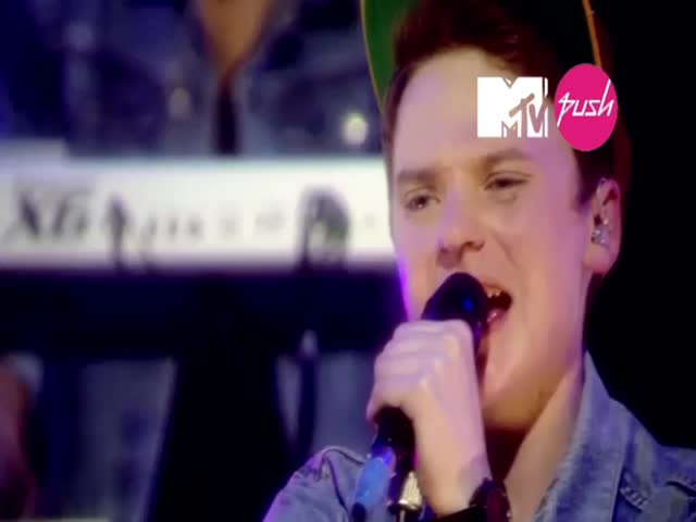 Vegas Girl - Live (MTV PUSH Exclusive)