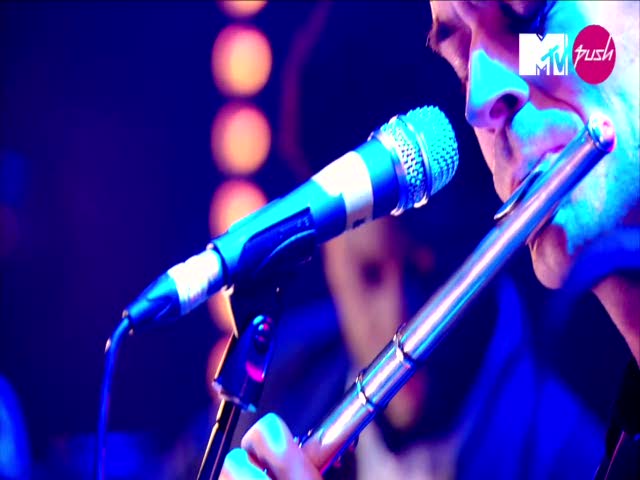 Tell Me A Tale - Michael Kiwanuka Live in London