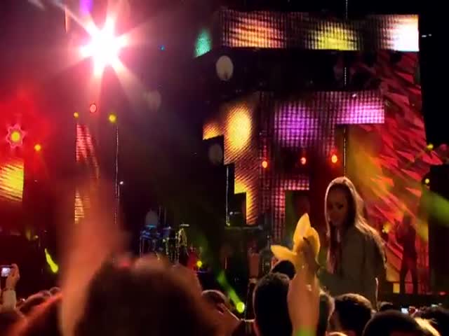 Dance With Me Tonight - Live - Worldstage Preview