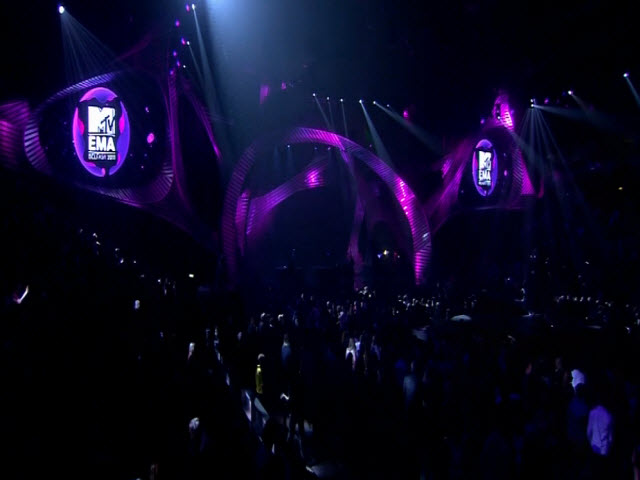 2011 EMA - Main Show | Part 8 | - JOHN KEARNS VOICEOVER Intro LMFAO
