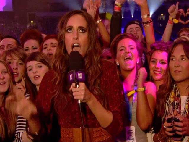 2011 EMA - Red Carpet | Part 24 | Main Show Tease with Louise Roe