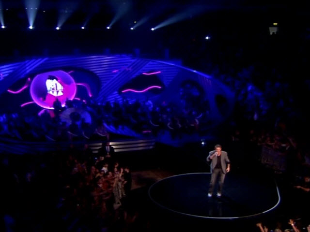 2011 EMA - Main Show | Part 17 | DAVID HASSLEHOFF WALK ON & INTRO AWARD