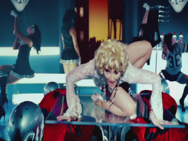 Give Me All Your Luvin'