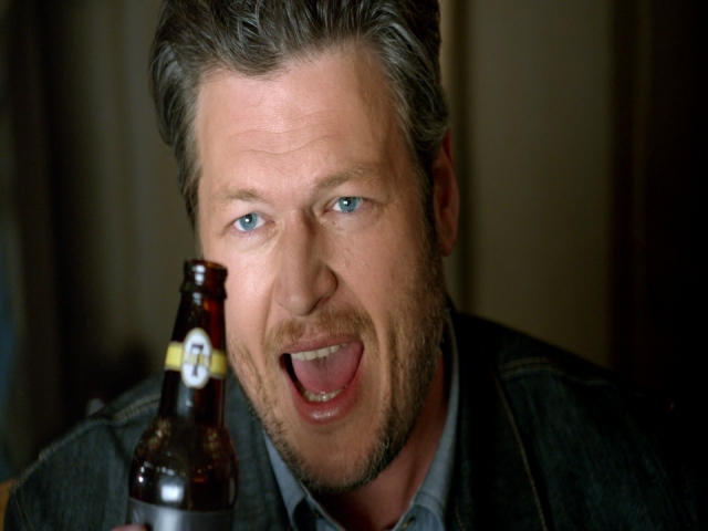 Boys ''Round Here (feat. Pistol Annies & Friends)