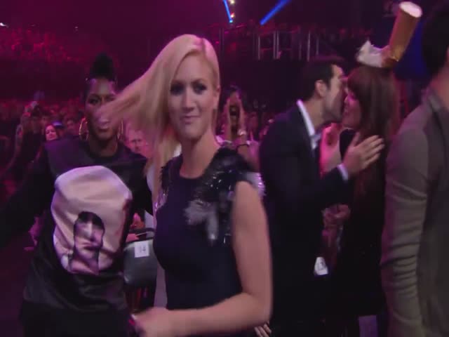 "A Cappella Rockstars From 'Pitch Perfect' Accept The Best Musical Moment Award For Their Rendition Of 'No Diggity'"