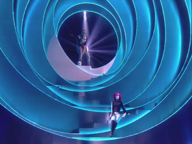 2010 EMA | Main Show (Part 69) | BoB feat. Hayley Williams "Airplanes" | Live Performance