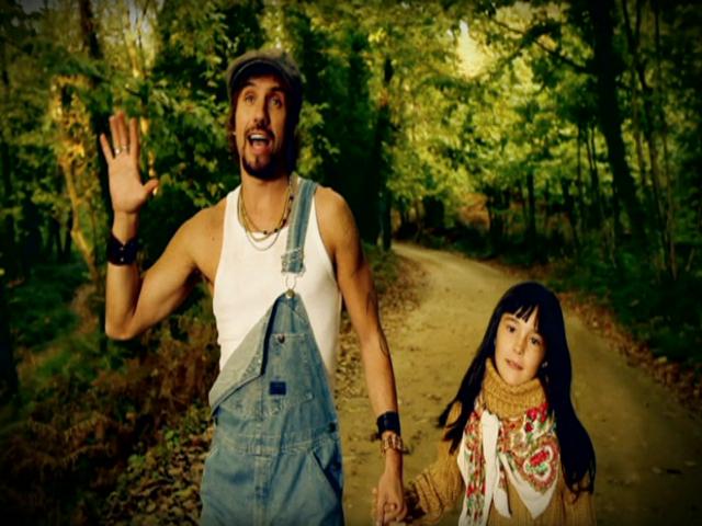 Con La Mano Levantá (Feat. Estopa)