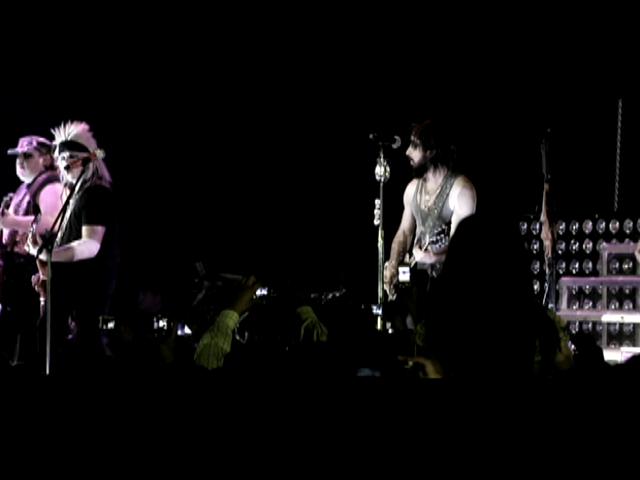 Un Grito En La Noche (feat. Moderatto)