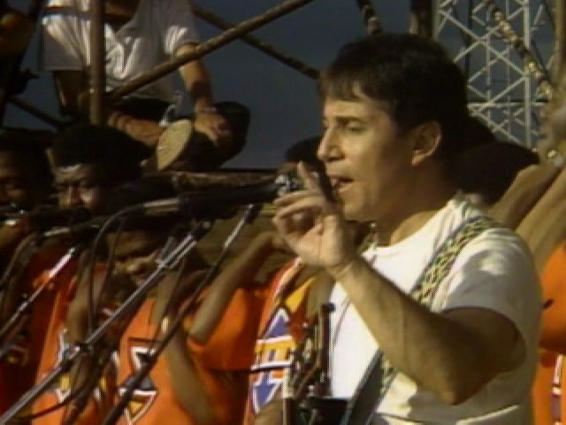 Music Video | Paul Simon : Diamonds on the Soles of Her Shoes